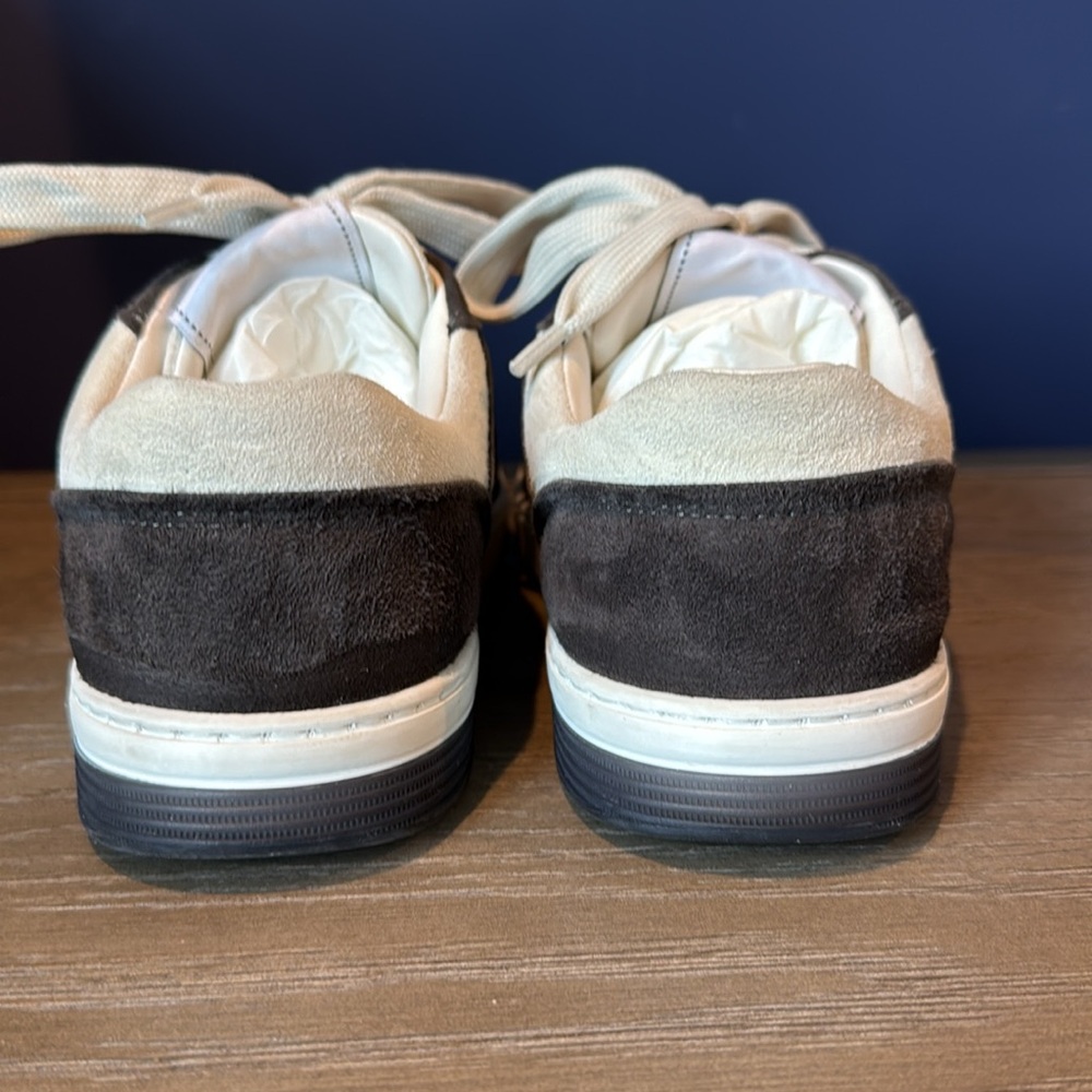 Chanel interlocking CC logo suede sneakers women’s size 38. - Picture 4 of 11